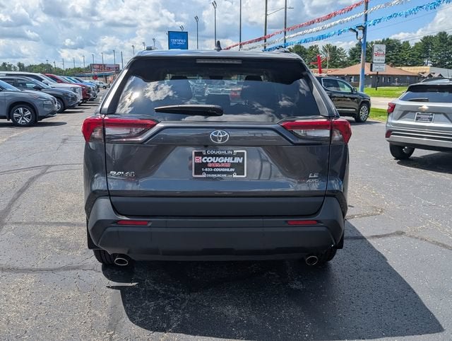 2020 Toyota RAV4 LE