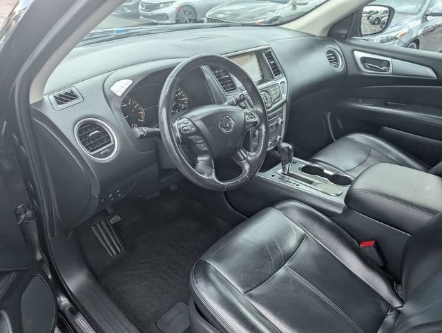 2020 Nissan Pathfinder SL