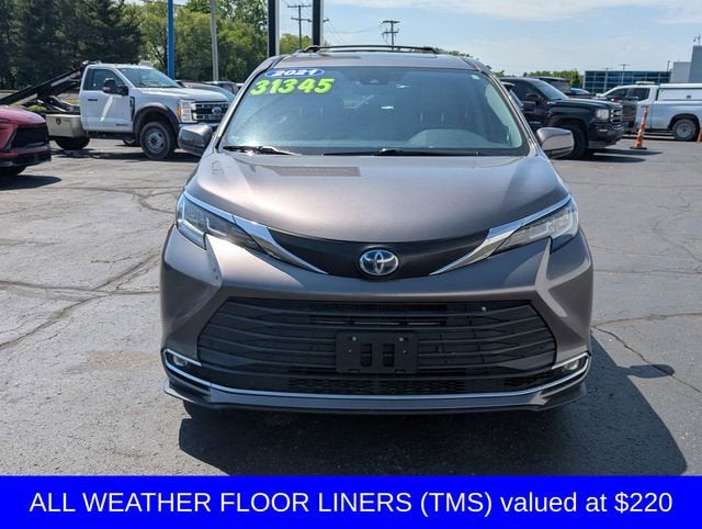 2021 Toyota Sienna XLE