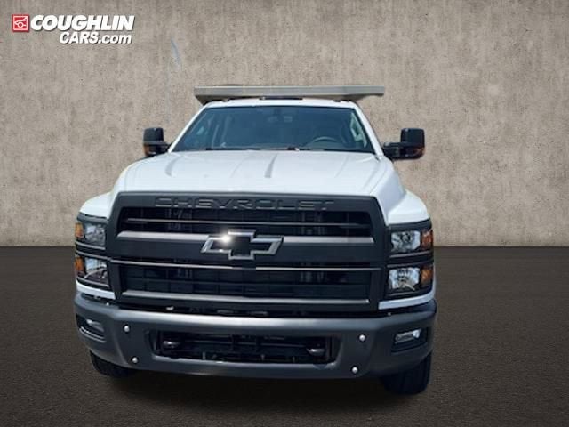 2023 Chevrolet Silverado 6500 HD Work Truck